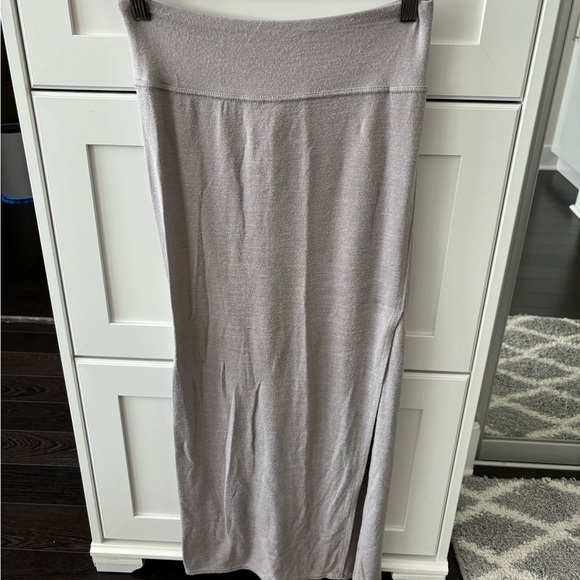 Assorted aritzia - Picture 2 of 13